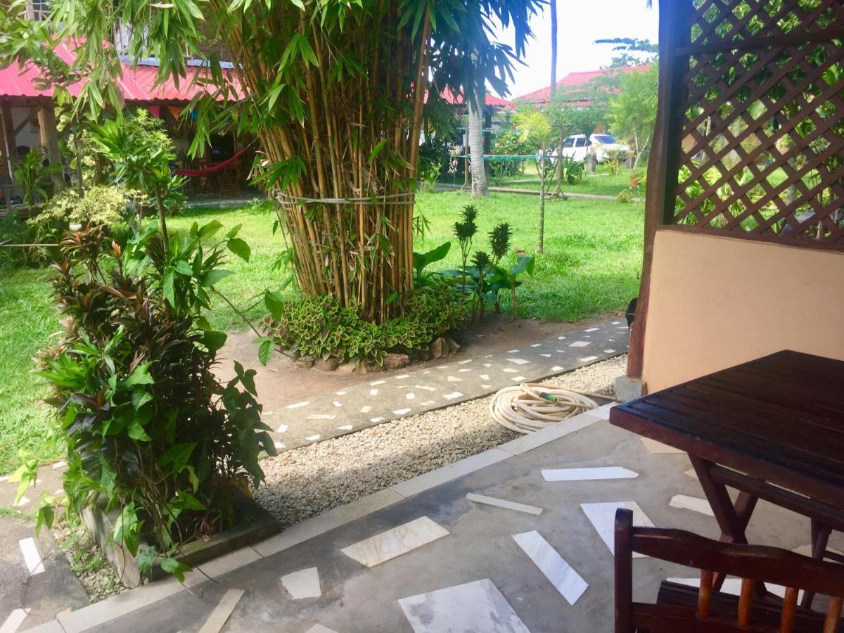 Soluna Guest House Pantai Cenang (Langkawi) Exterior foto